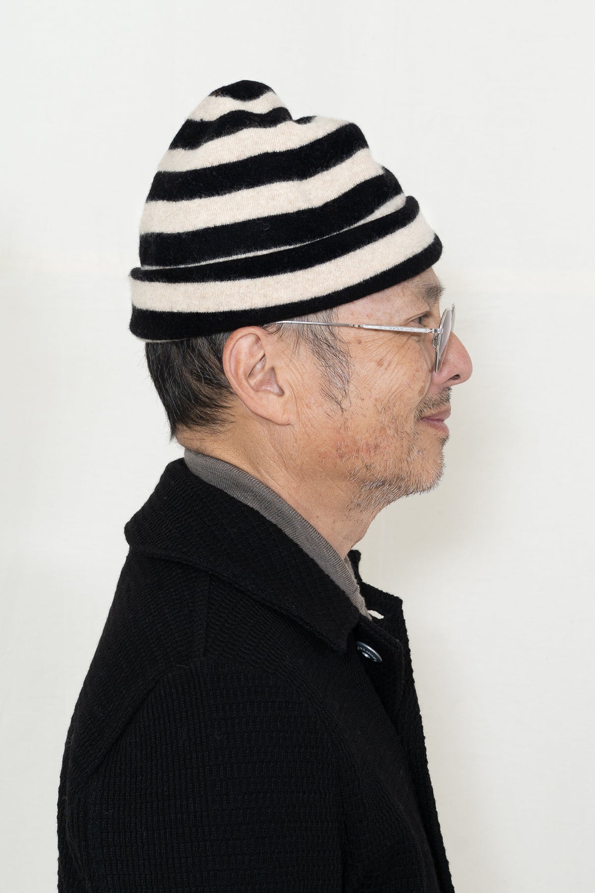 Jo Gordon Fine Knit Stripe Hat in Black and Oatmeal