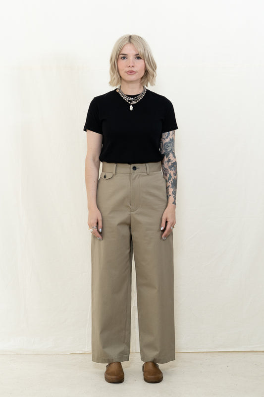 NICHOLSON & NICHOLSON Sable Chino Pants