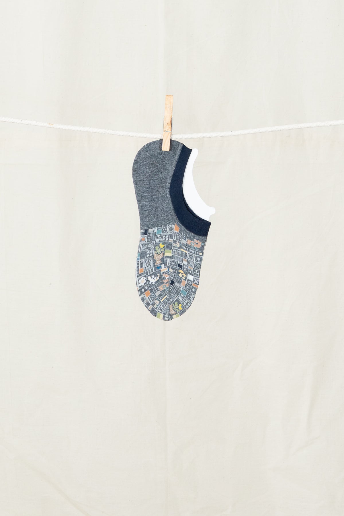 Antipast Women's Mosaic Tile Cover Sock