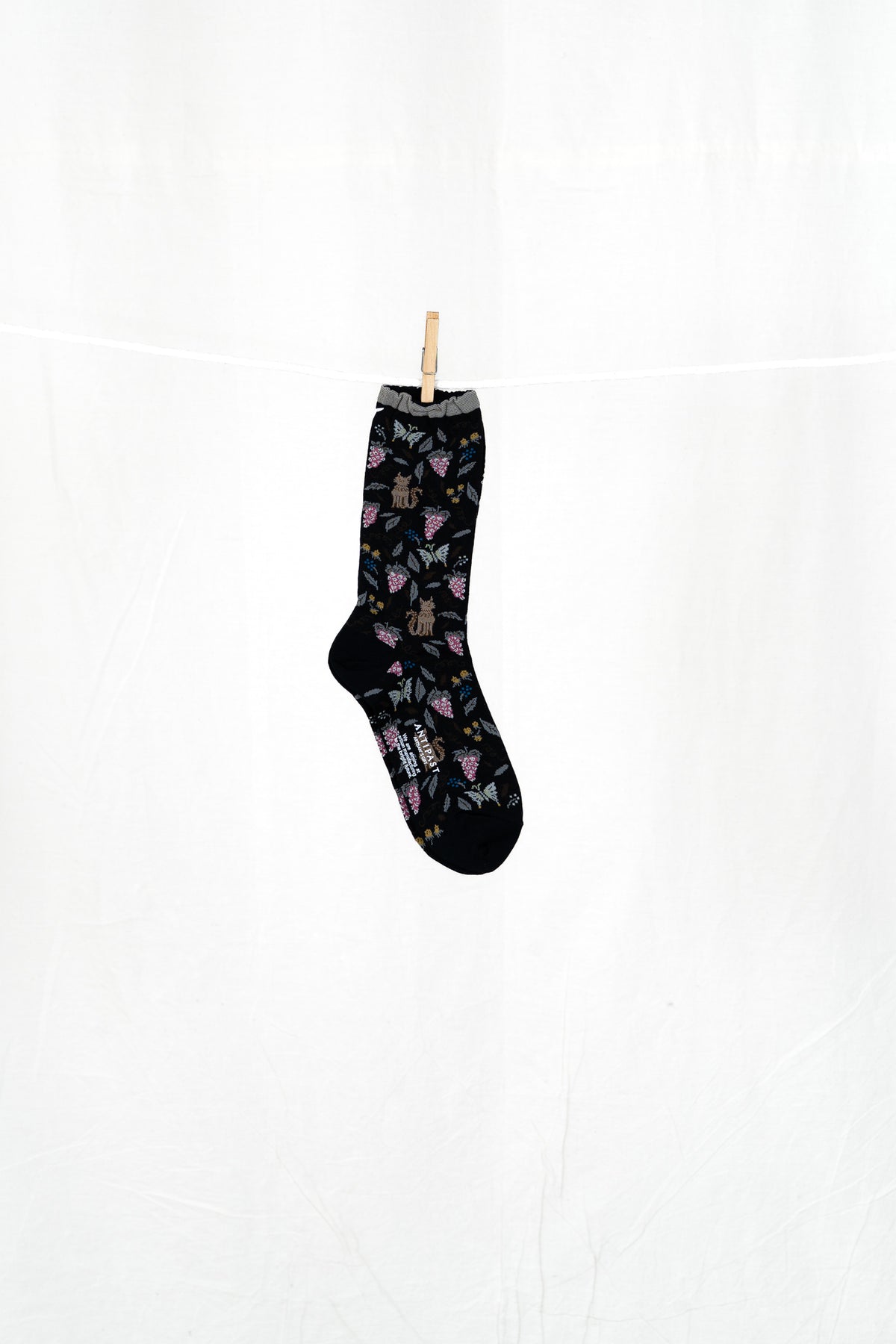 Antipast Garden Cat Women's Socks