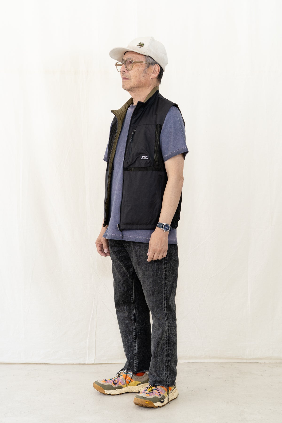 TAION Non Down Mountain Reversible Mesh Vest