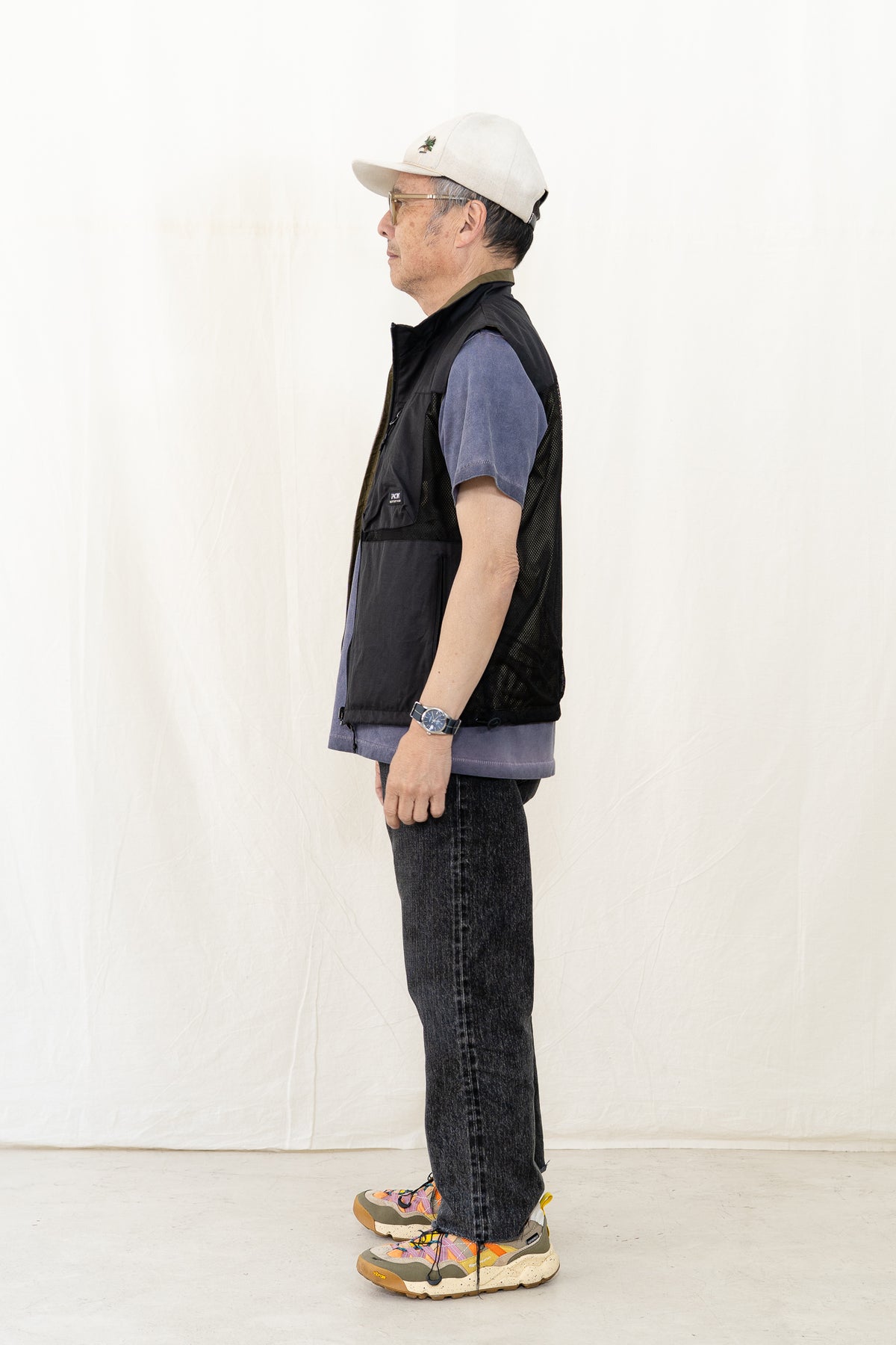 TAION Non Down Mountain Reversible Mesh Vest
