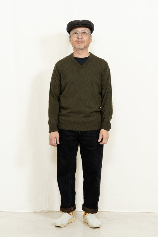 Casa Isaac ART. CC32 V Neck in Green Rust