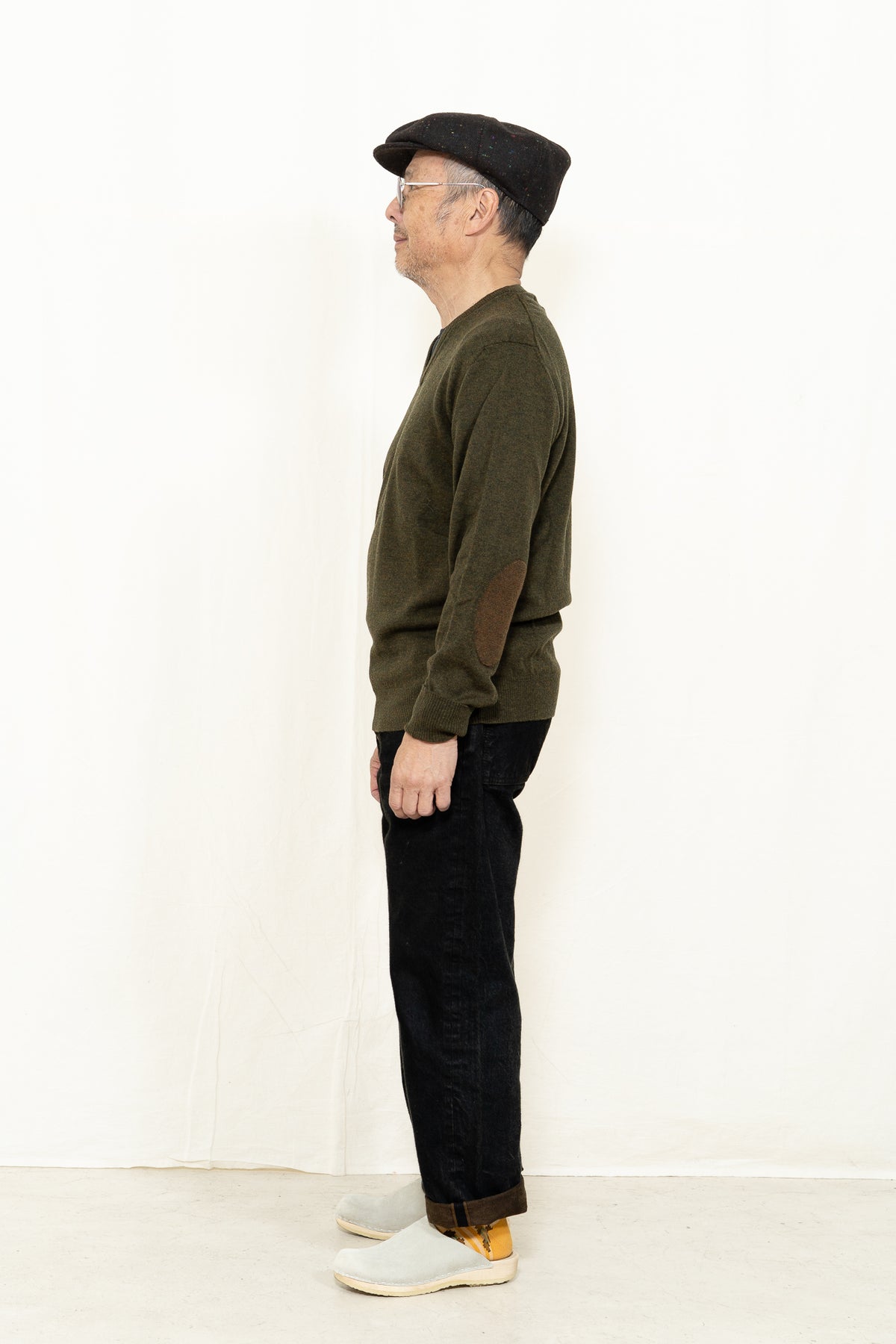 Casa Isaac ART. CC32 V Neck in Green Rust